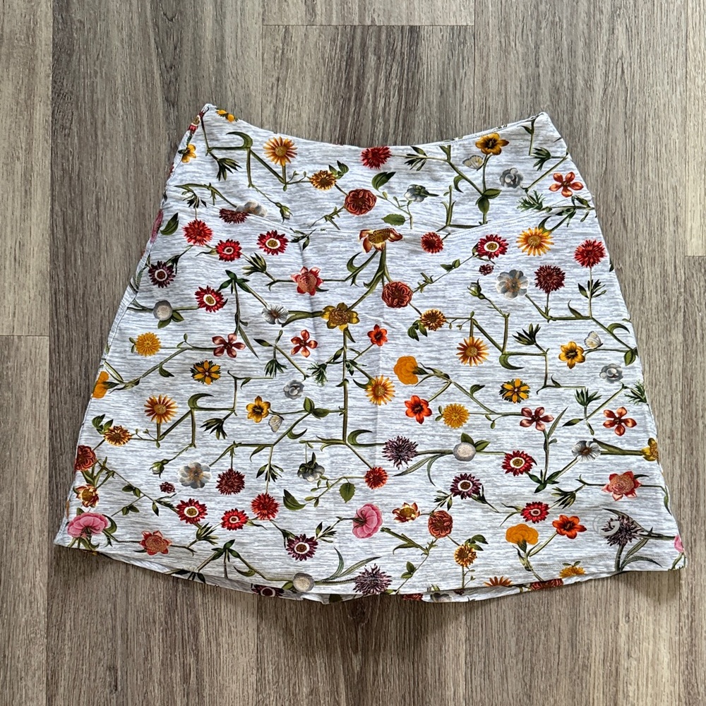 Foray Golf Floral Patterned Mini Skirt - Gray and Multicolor Skort